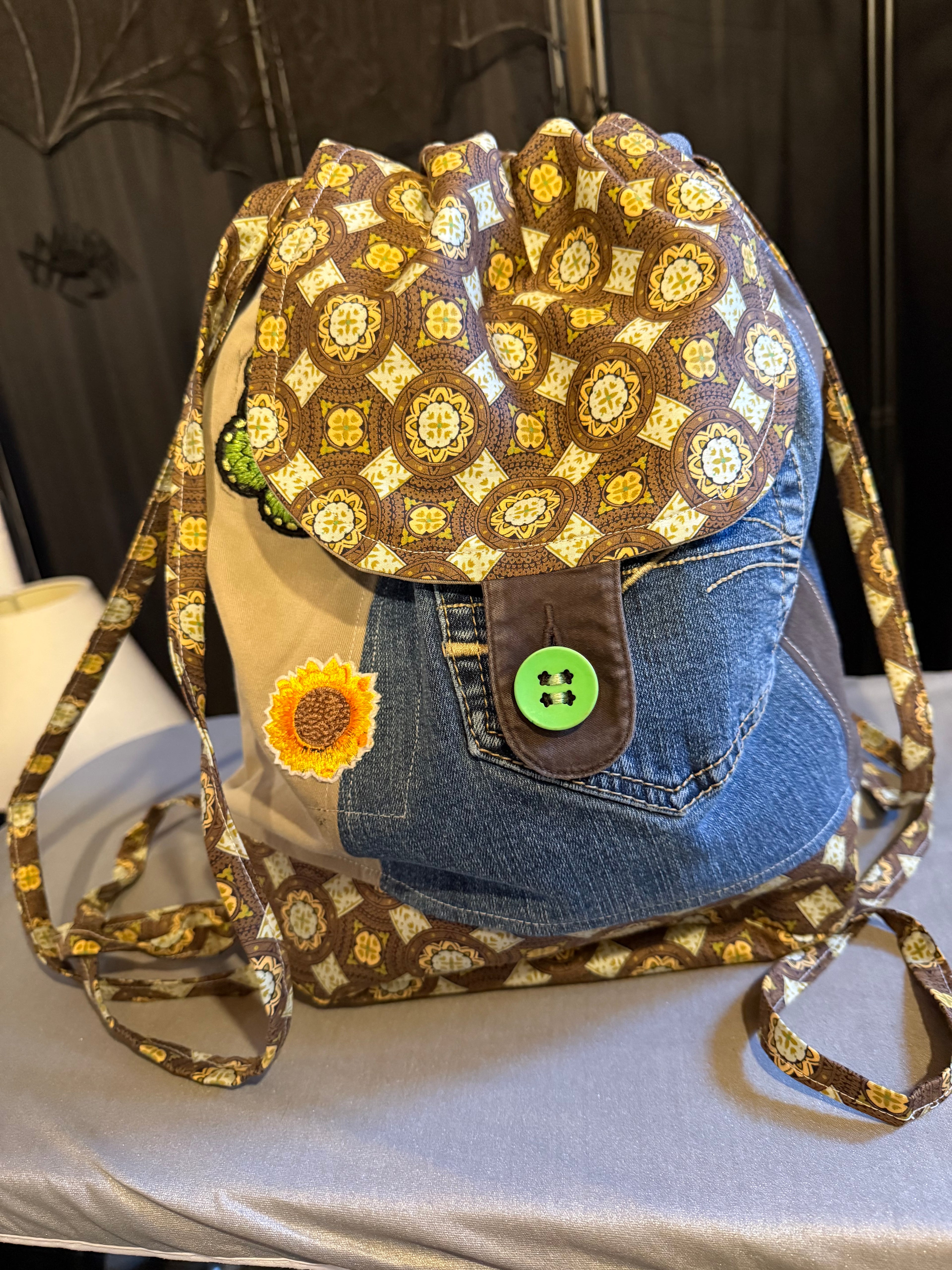 sunflower string backpack