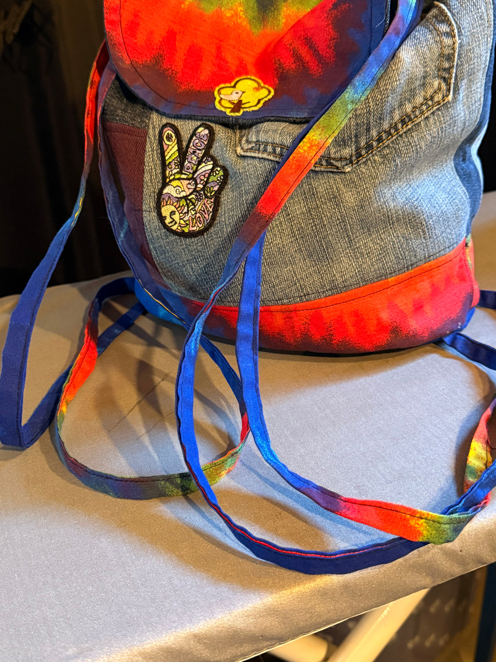 Groovy string backpack