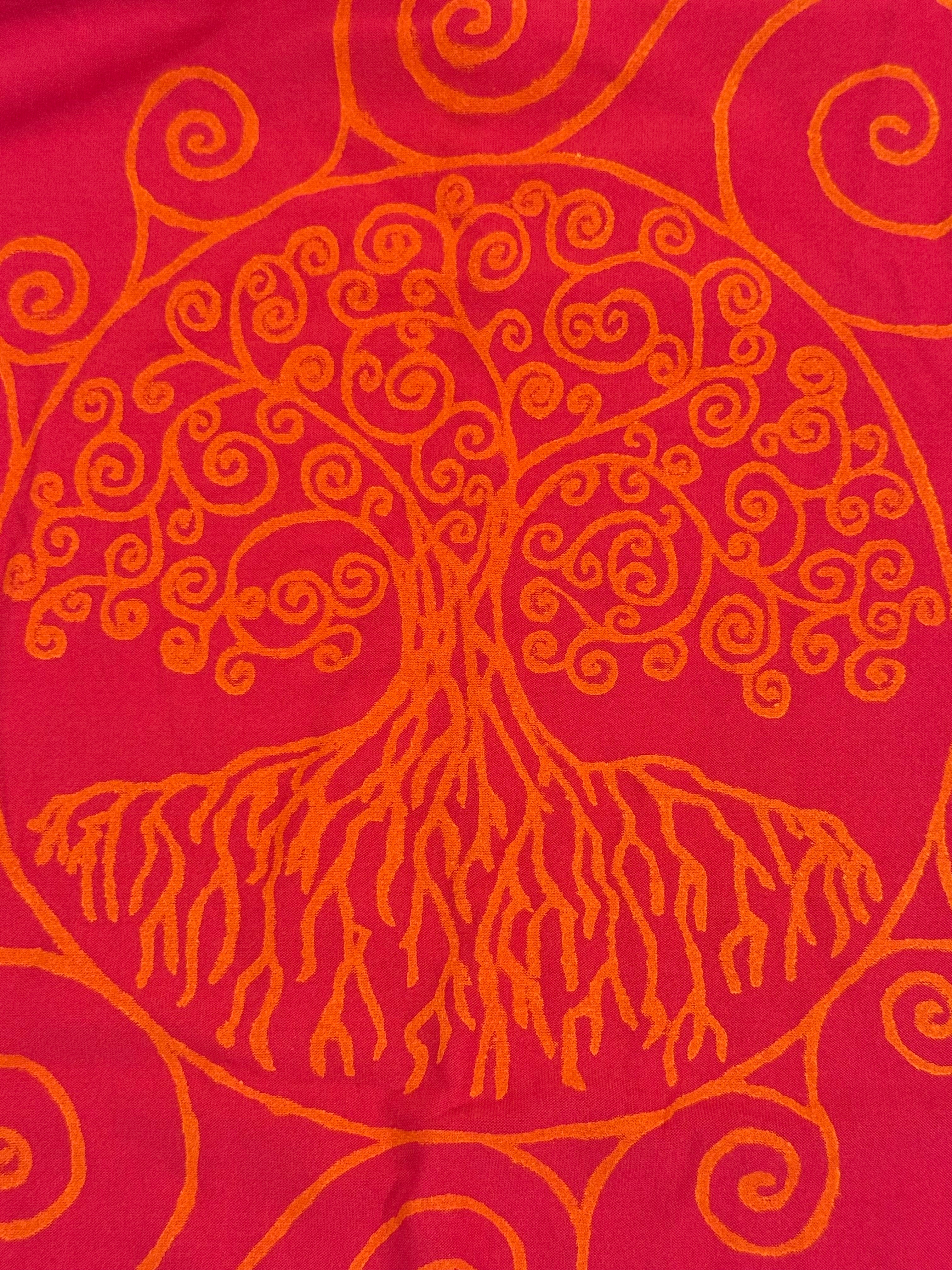 magenta pink world tree tank