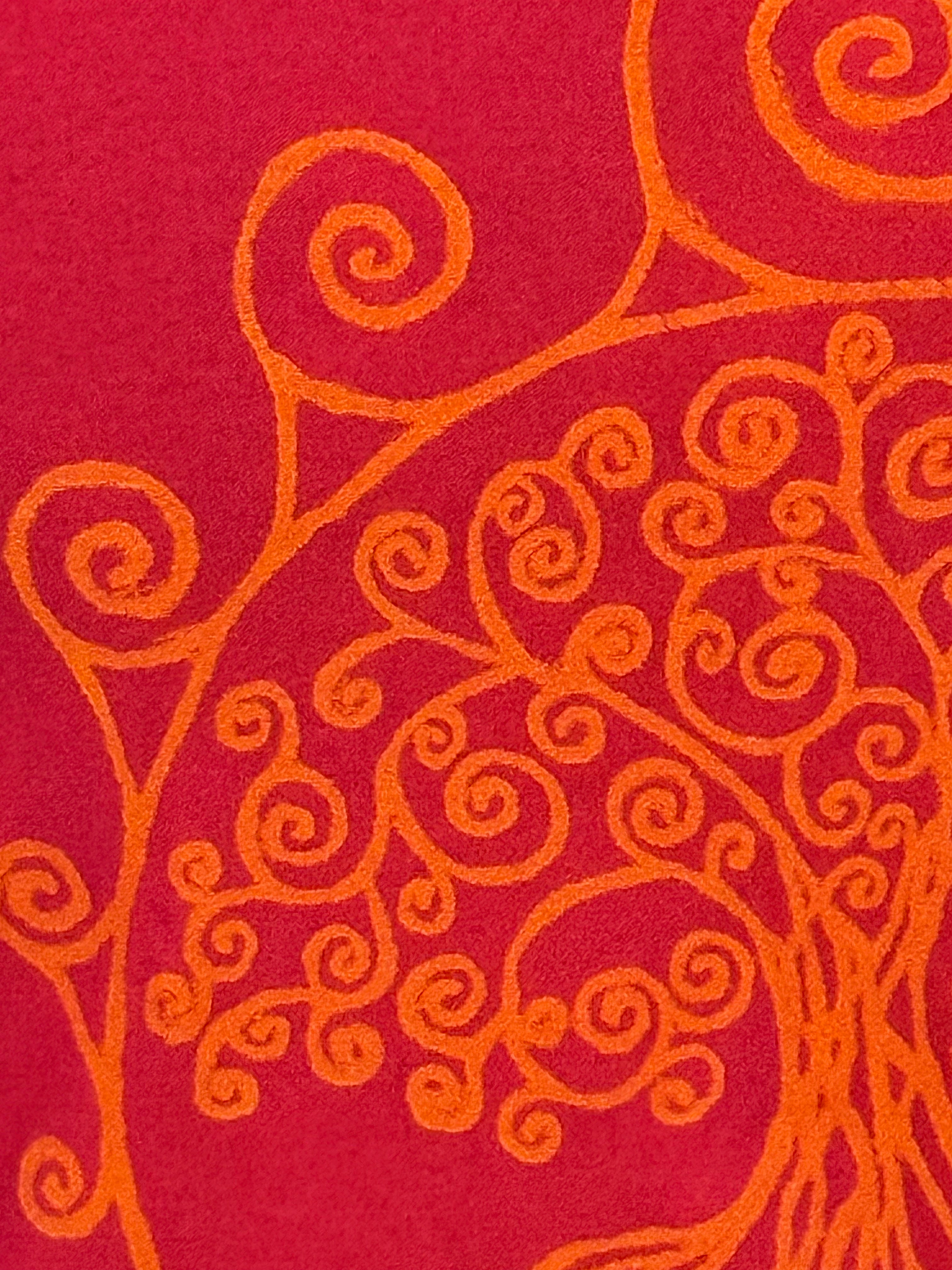 magenta pink world tree tank