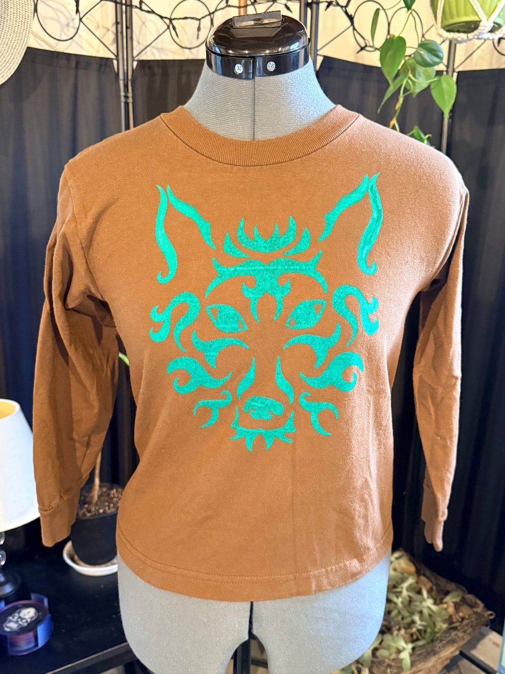 kids brown long sleeve shirt with wolf print