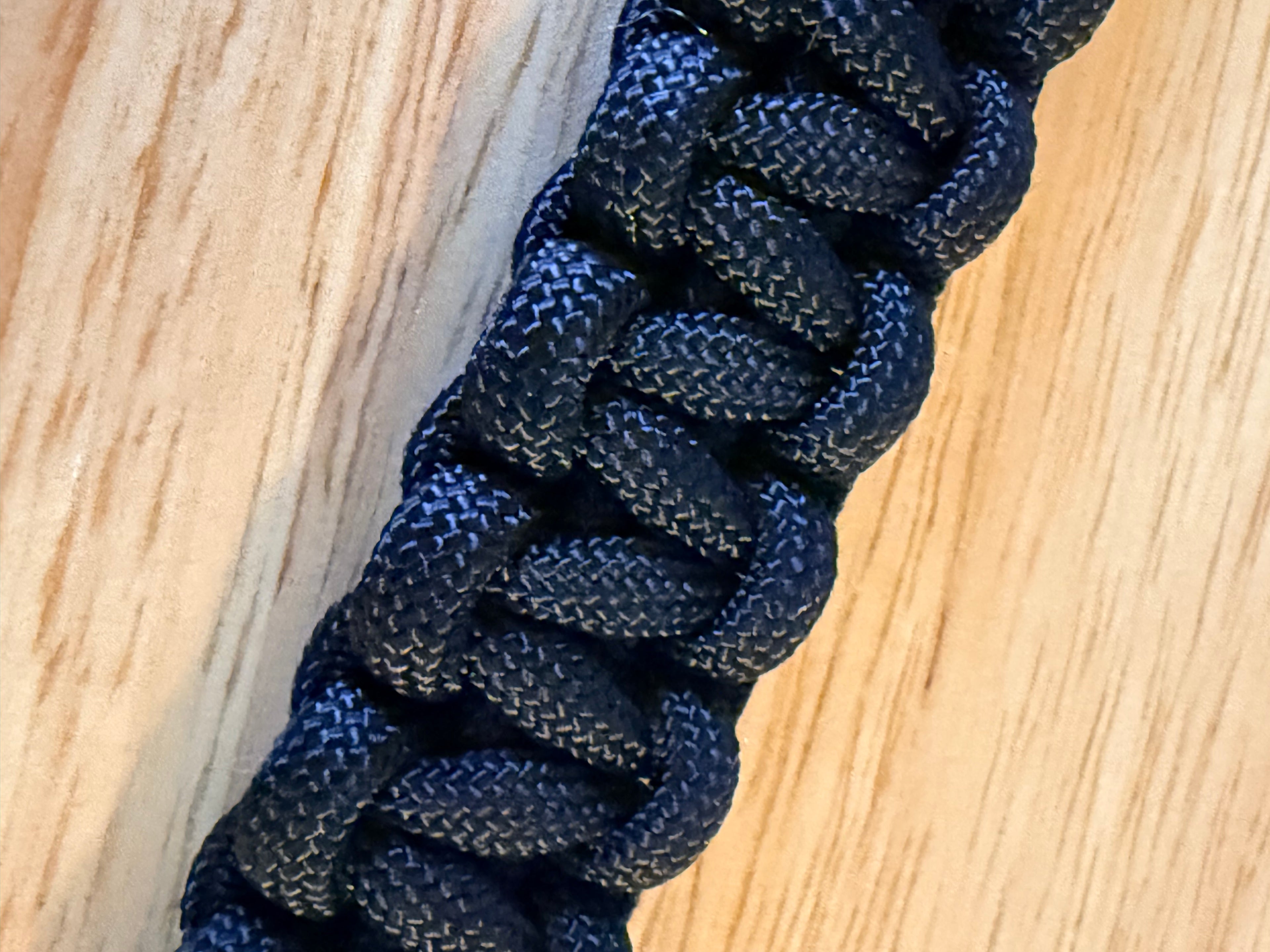 black paracord bracelet