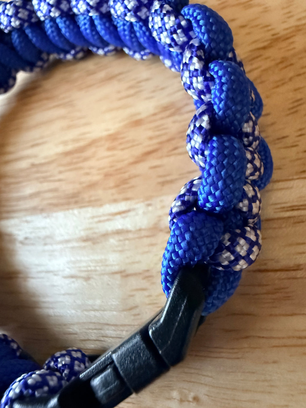 blue & white paracord bracelet