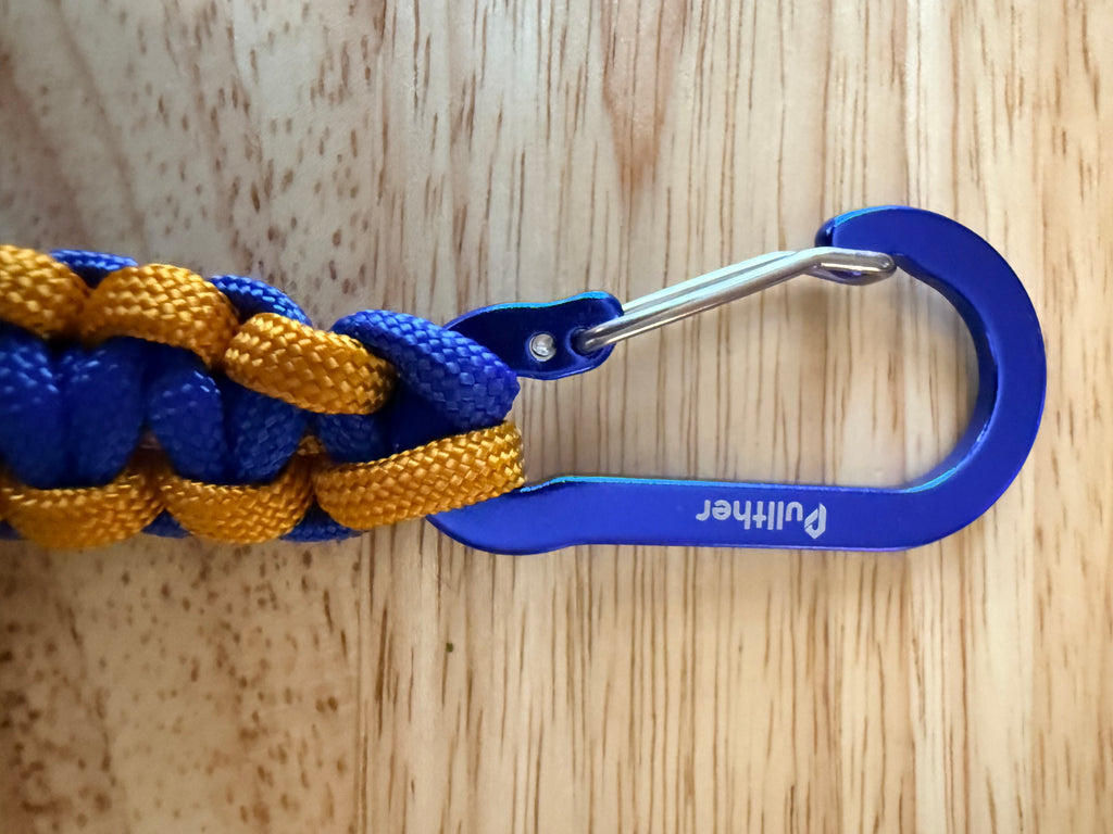 blue & gold paracord key chain