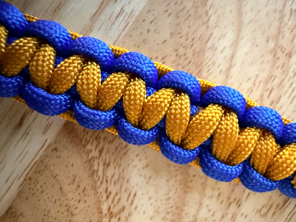 blue & gold paracord key chain