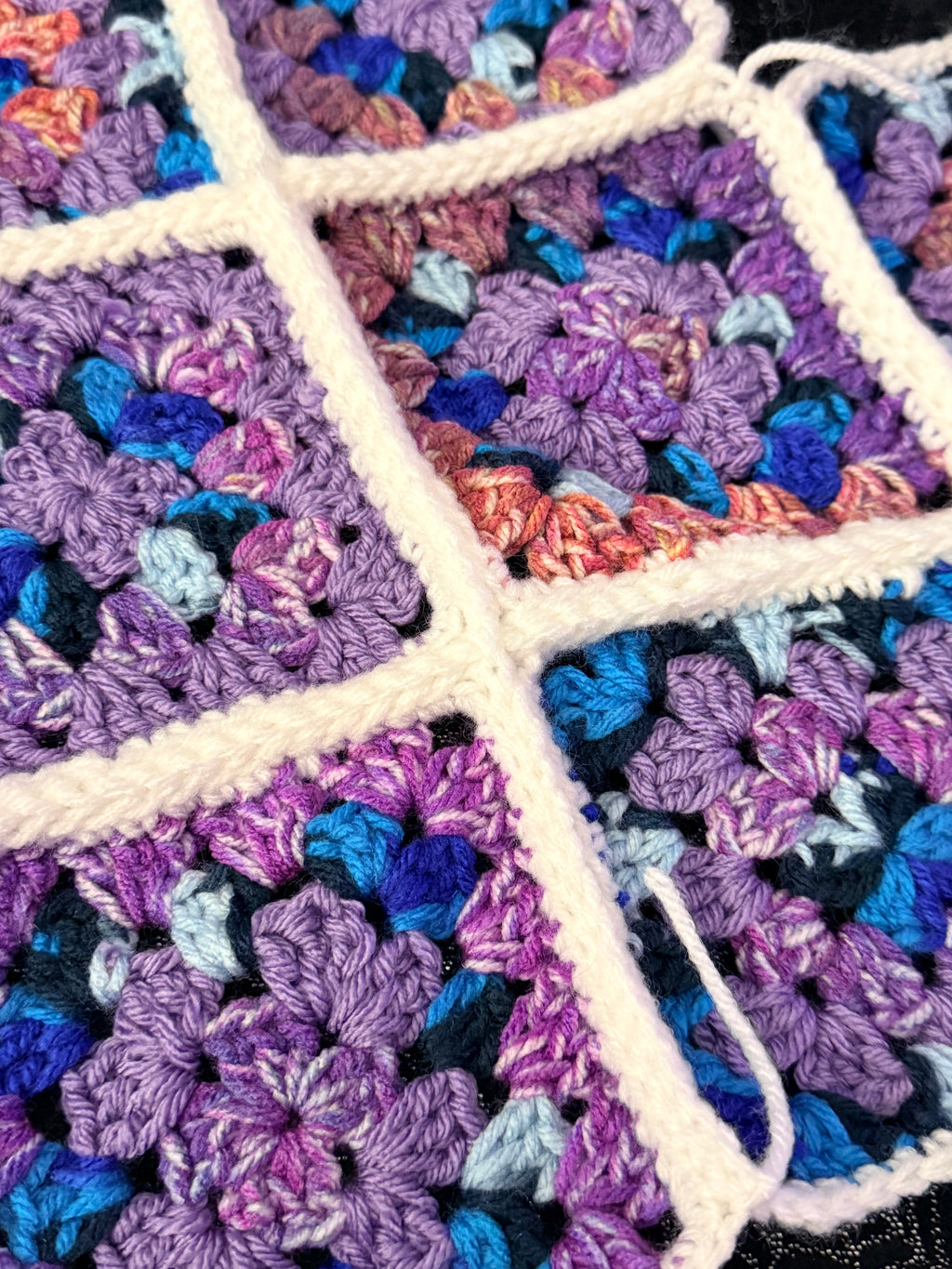 Blue, Purple & White carryall bag
